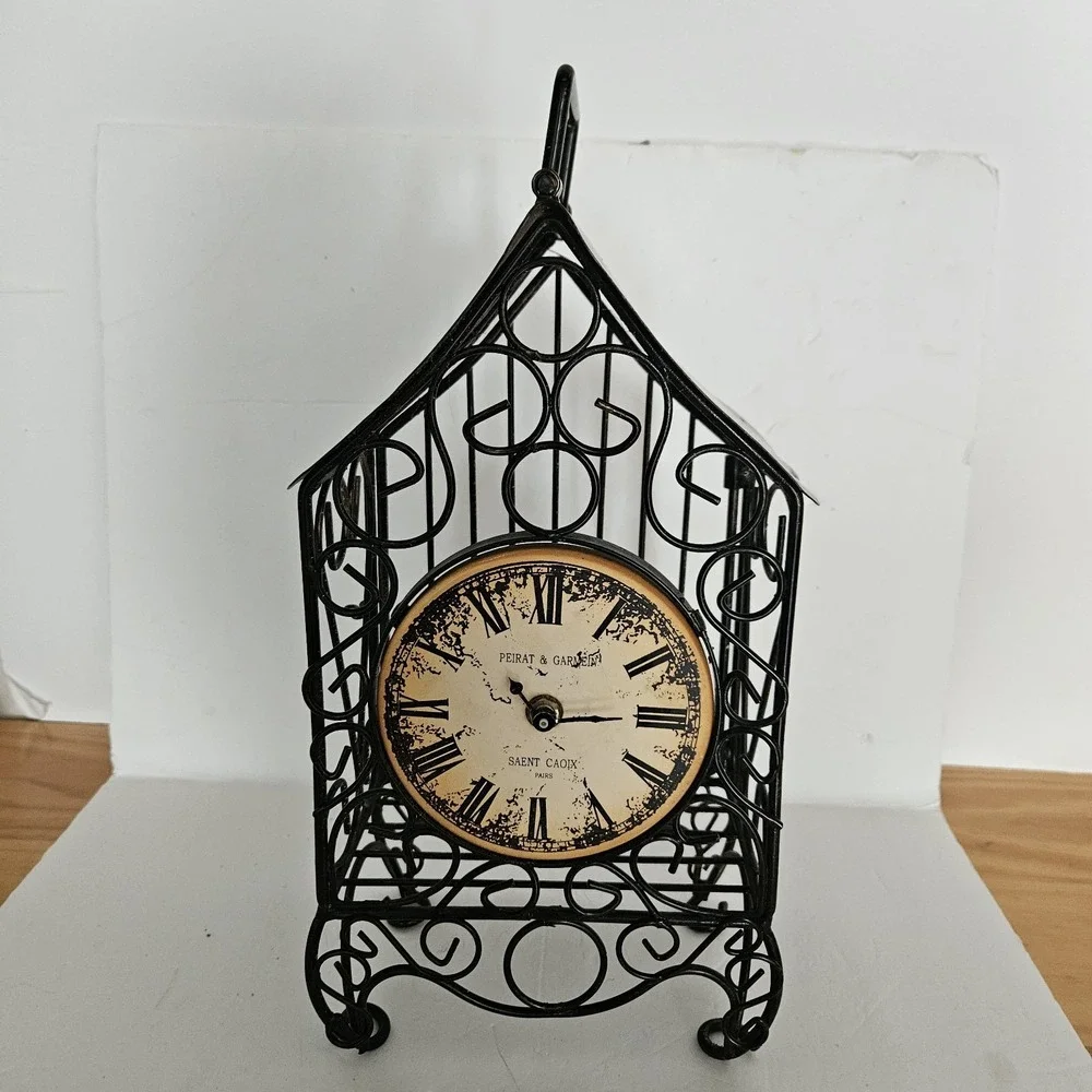 Pierat & Garein Vintage Distressed Bird Cage Clock AA Battery Working